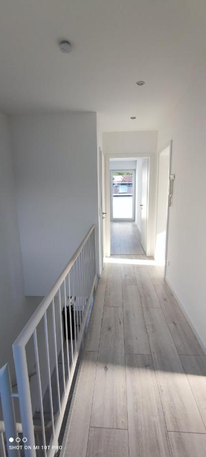 Neue Doppelhaushaelfte Mit Terrasse, Balkon Und Garten Remscheid Eksteriør bilde