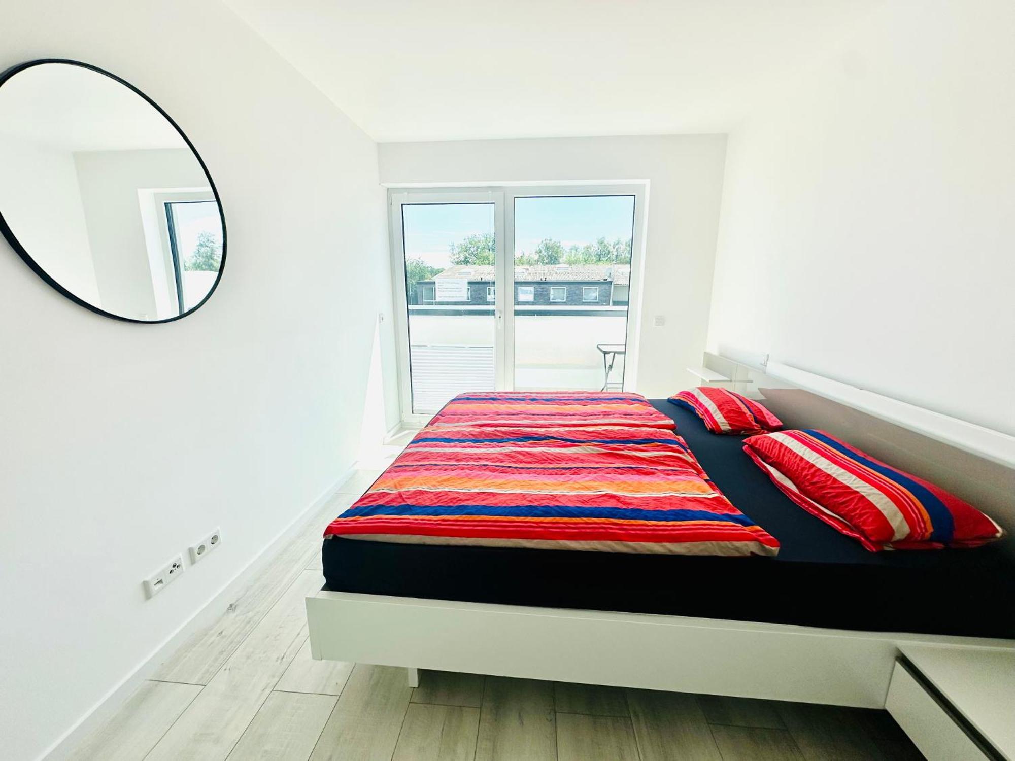 Neue Doppelhaushaelfte Mit Terrasse, Balkon Und Garten Remscheid Eksteriør bilde